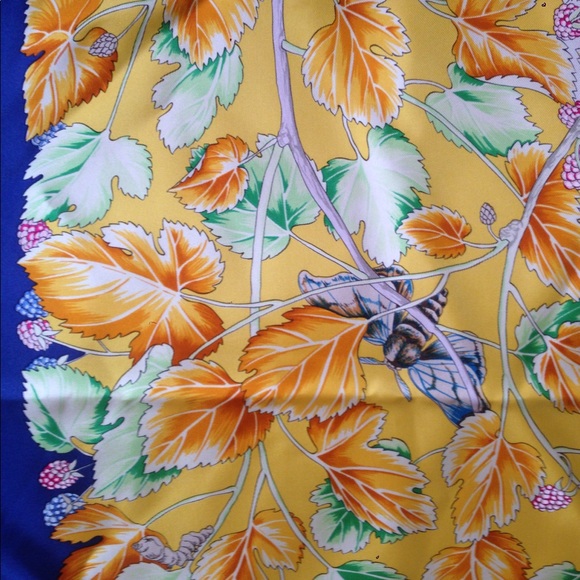 STUNNING SILK HERMÈS L'ARBRE DE SOIE SCARF - Picture 6 of 7